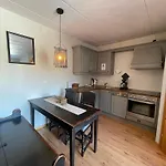 Appartamento Small Family Retreat Two Bedrooms And Easy Access *